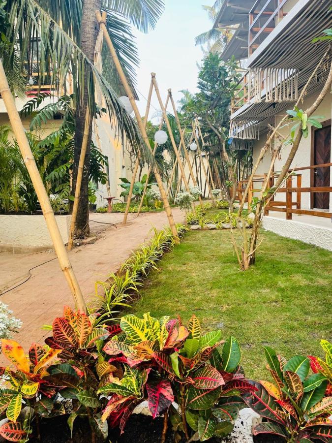 Ukiyo Beach Resort Мандрем Екстер'єр фото