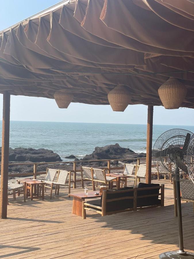 Ukiyo Beach Resort Мандрем Екстер'єр фото