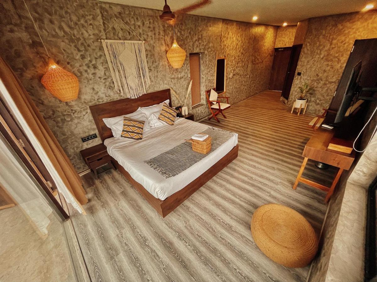 Ukiyo Beach Resort Мандрем Екстер'єр фото